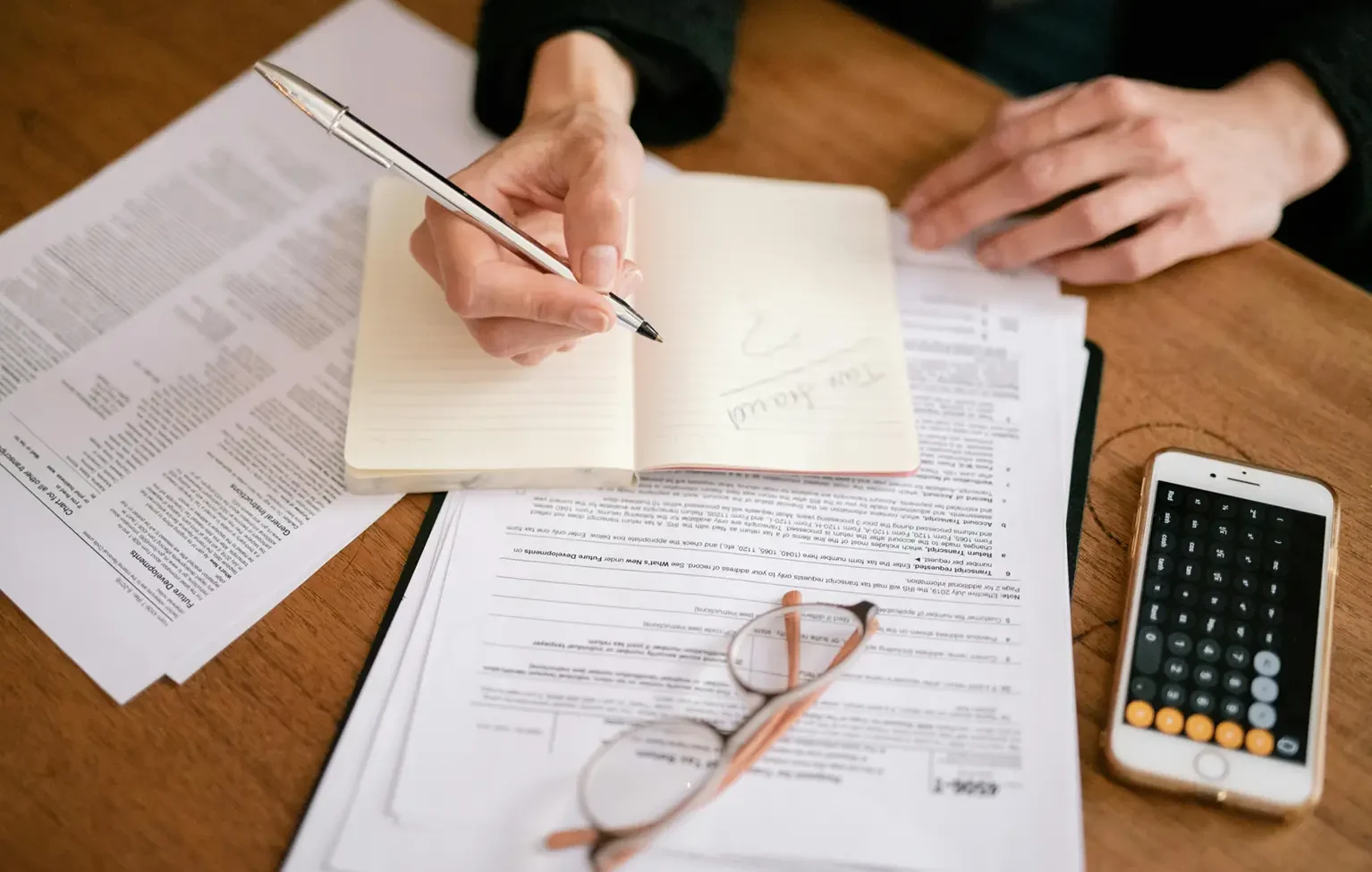 2026 gayrimenkul değer artış kazancı vergisi nedir, kimleri kapsar, nasıl hesaplanır? Tapu satış bedeli ve 5 yıl kuralı hakkında tüm detaylar.